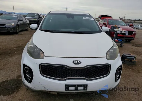 2020 Kia Sportage Lx z USA, uszkodzony, nr VIN KNDPM3AC0L7748384